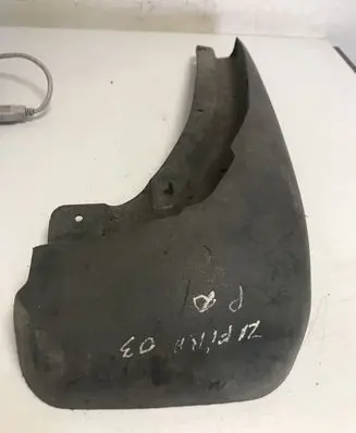 Opel Zafira A Front mudguard 