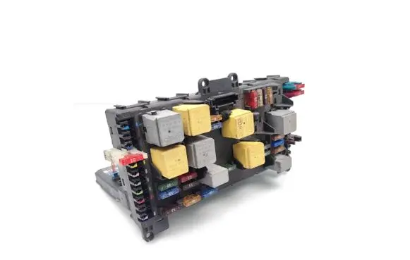 Mercedes-Benz Vito Viano W639 Fuse module 6395450301