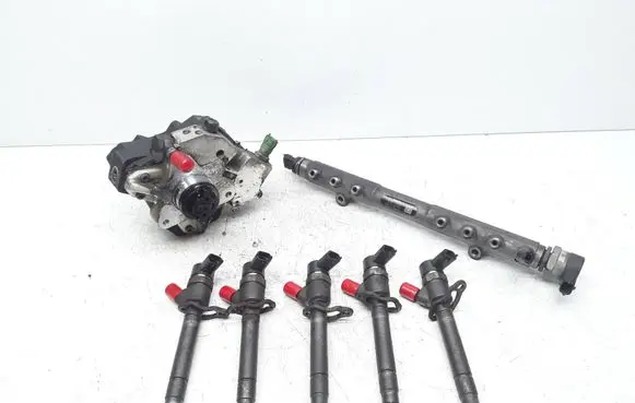 Volvo XC90 Fuel injection system set 30756125 0445010111 30777554