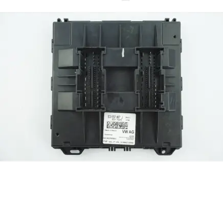 Volkswagen Jetta VI Comfort/convenience module 5C0937087J