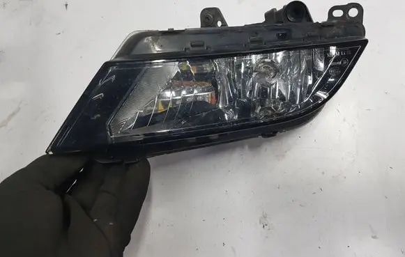 Seat Leon (5F) Front fog light 6J9941702AIAUTOPI 6J9941702A 1NE01107702