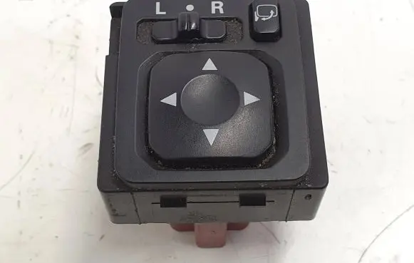Mitsubishi Outlander Wing mirror switch 183569