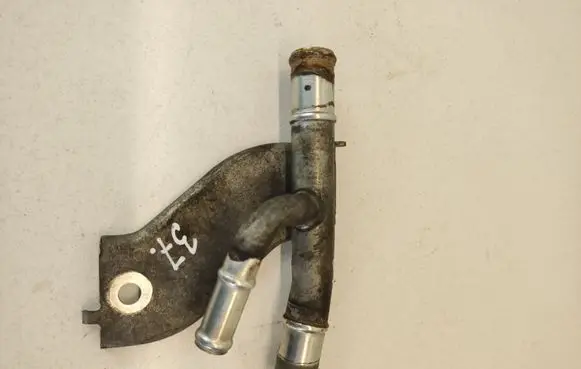 Nissan Qashqai+2 Engine coolant pipe/hose
