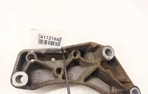 Skoda Superb B6 (3T) Engine mounting bracket 1K0199117