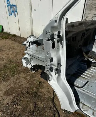Renault Trafic III (X82) Front quarter panel 