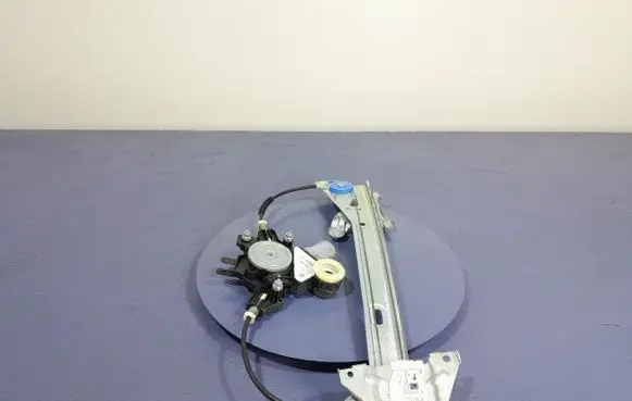 Toyota Corolla E10 Front door window regulator with motor 69820-02801-C