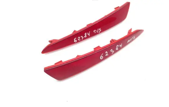 BMW i4 Rear tail light reflector 9465497 9465498