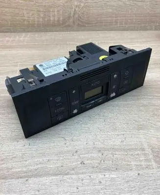 Audi A3 S3 8P Climate control unit 8Z0820043D 5HB008185