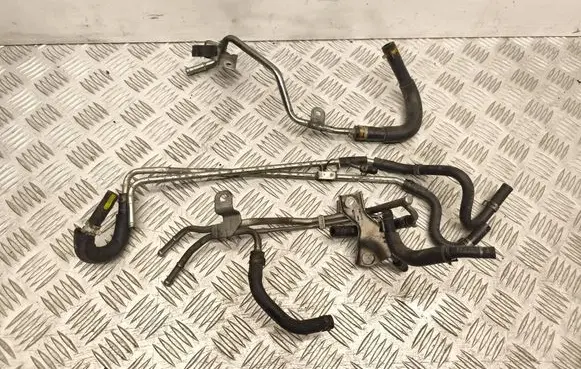 Mazda 6 Fuel line pipe