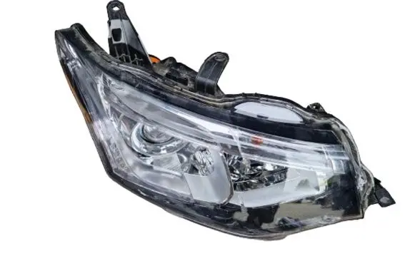 Mitsubishi Outlander Headlight/headlamp 4b45x8301c2