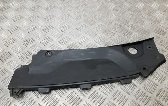 Skoda Superb B6 (3T) Radiator trim 3T0807081