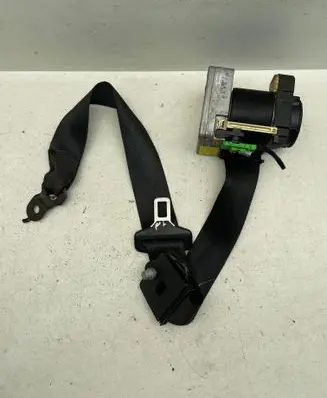 Mercedes-Benz C W203 Front seatbelt 2018680222 26758