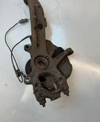 Mazda 6 Front wheel hub spindle knuckle 32213