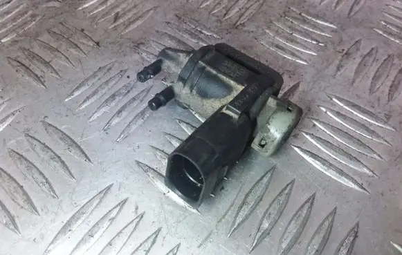 Seat Toledo II (1M) Vacuum valve 1J0906283C
