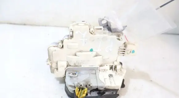 Audi A6 S6 C6 4F Rear door lock