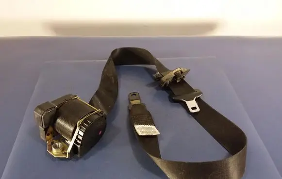 BMW X5 E53 Front seatbelt 8408753