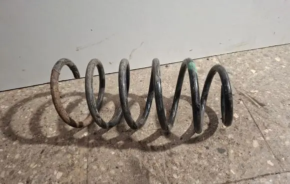 Volvo XC90 Front coil spring