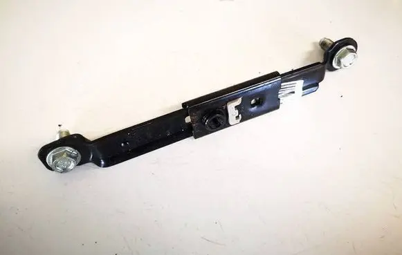 Chevrolet Captiva Seat belt adjustment rail 