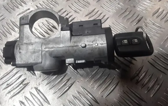 Nissan Primera Ignition lock