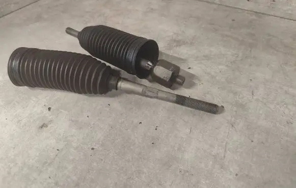Steering tie rod