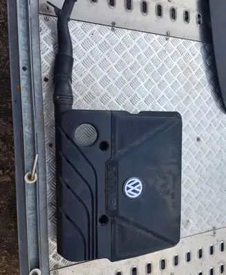 Volkswagen Polo III 6N 6N2 6NF Engine cover (trim) 030129607