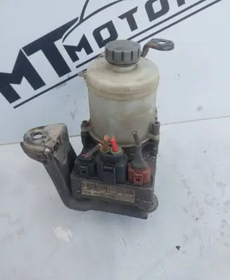 Skoda Fabia Mk1 (6Y) Power steering pump 6Q0423155AD A5093516