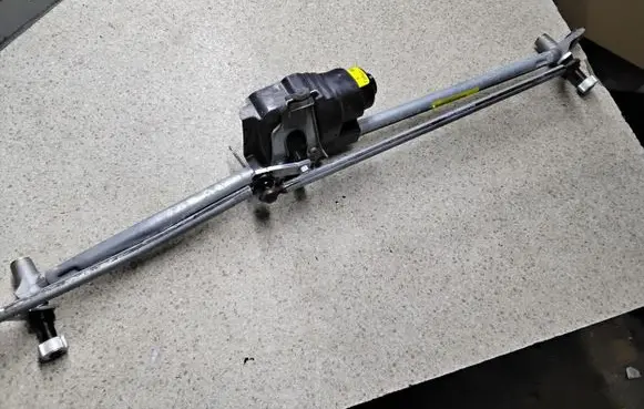 Ford F150 Front wiper linkage and motor ML3417500AJ ML3417504AH