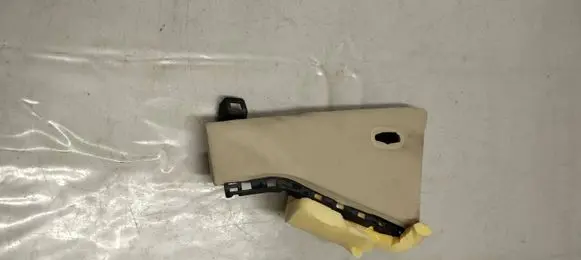 Maserati Ghibli (B) pillar trim (top) 670011412