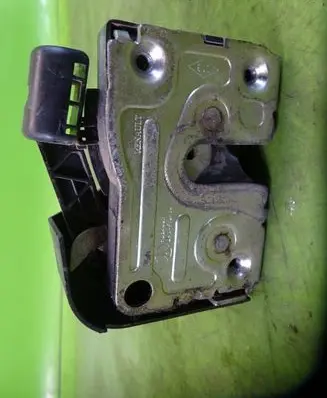 Renault Scenic RX Front door lock