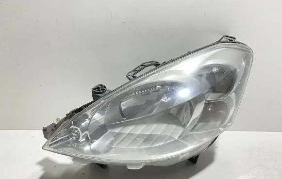 Peugeot Partner Headlight/headlamp 9682829380
