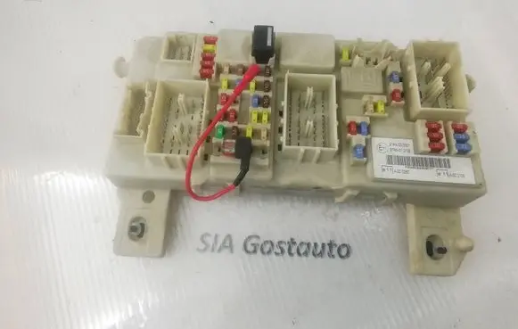 Ford Kuga I Fuse module 7M5T14A073JC