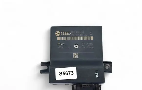 Audi Q7 4M Gateway control module 4L0907468 4L0910468
