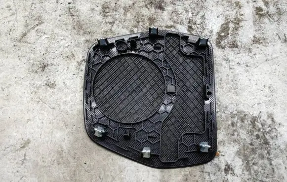 Dash center speaker trim cover