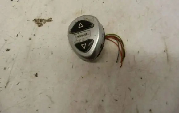 Citroen C5 Suspension ride height/mode switch 9654306077