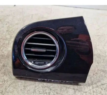 Fiat 500 Dash center air vent grill 51803292 S130562