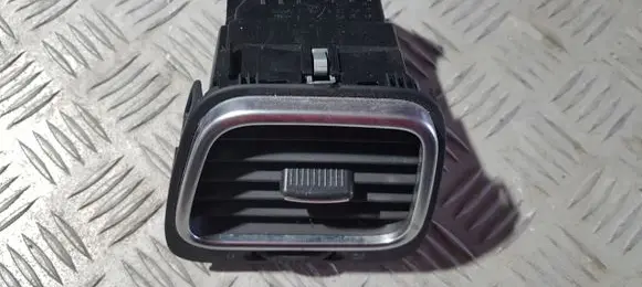 Volkswagen Eos Dashboard side air vent grill/cover trim 1Q0819709B