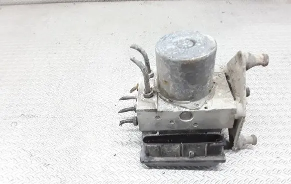Mercedes-Benz Sprinter W906 ABS Pump A0004468289