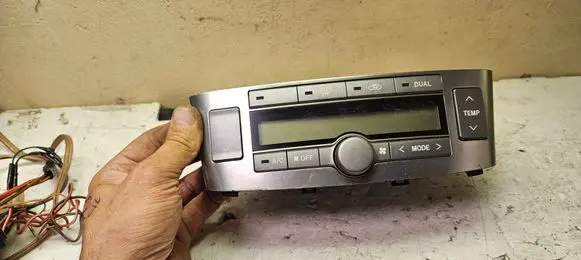 Toyota Avensis T250 Climate control unit 5590005140 MB146570 5590205050G