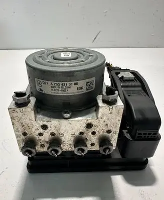 Mercedes-Benz C W205 ABS Pump A25343101 A2539011400 A2534310100