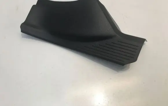Nissan Qashqai J12 Rear sill trim cover 769B66UA0A