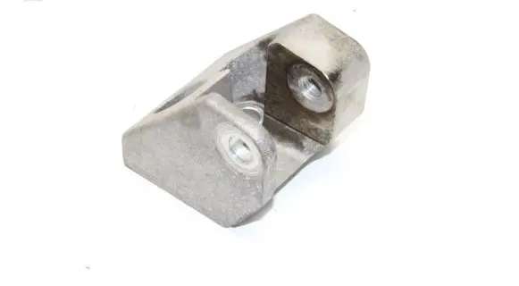 Volvo V40 Engine mounting bracket 31359644