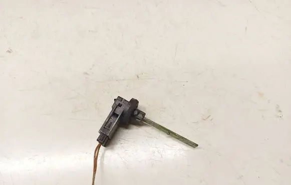Audi A4 S4 B5 8D Interior temperature sensor 4b0820539