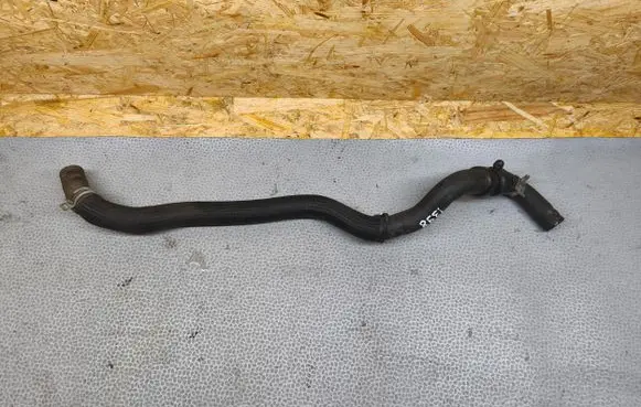 Opel Vivaro Engine coolant pipe/hose 924100144R