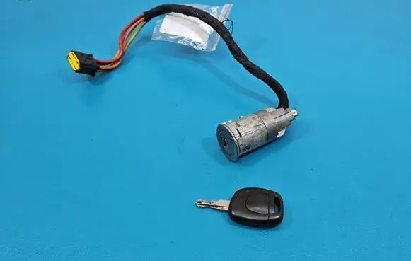 Renault Thalia I Ignition lock IMPRK1579131