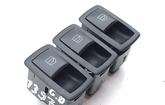 Mercedes-Benz ML W164 Electric window control switch A1698205210 03128250