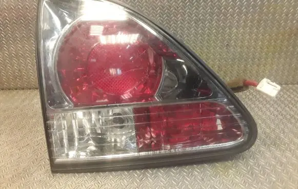 Lexus RX XU10 Tailgate rear/tail lights