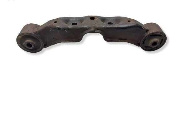 Subaru Outback Rear differential/diff mount bracket 4132273030