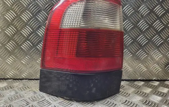 Ford Galaxy Rear/tail lights 964463