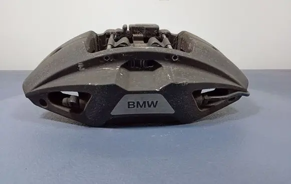 BMW 7 G11 G12 Front brake caliper 6867627