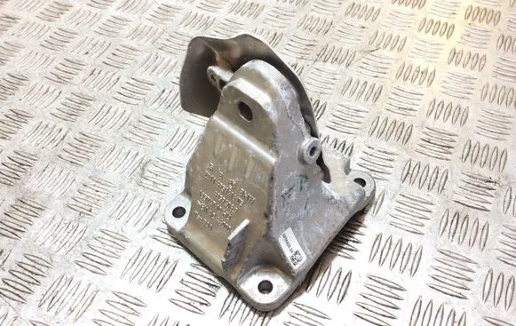 BMW 4 F32 F33 Engine mounting bracket 6859416